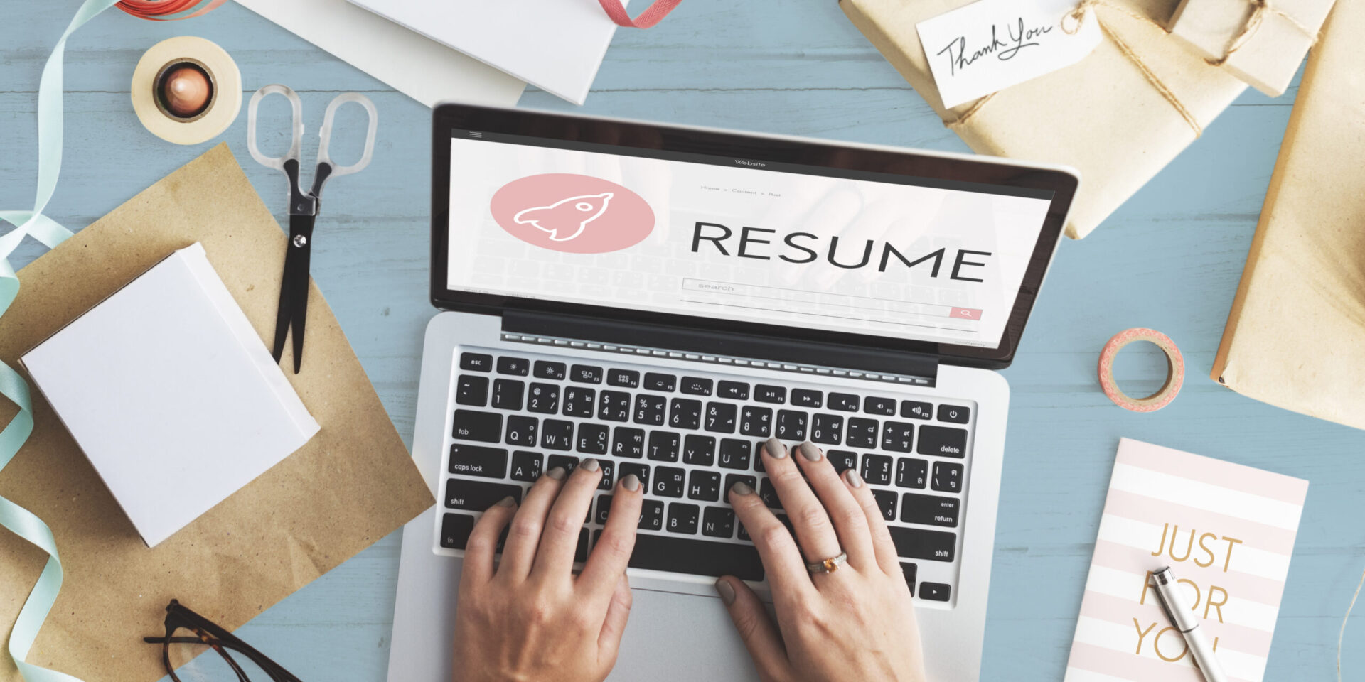 5 Key Benefits a Resume Service Provides to Boost Your Chances of Success