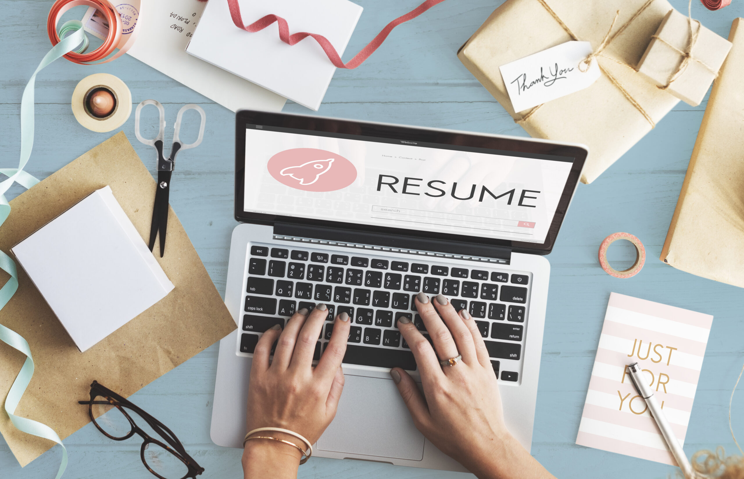 5 Key Benefits a Resume Service Provides to Boost Your Chances of Success